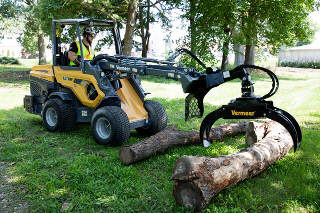 Vermeer ATX850 compact articulated loader